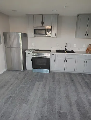 304 N 5th Ave Photo 1