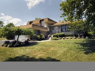 1124 Westbury Dr, Hoffman Estates, IL 60192