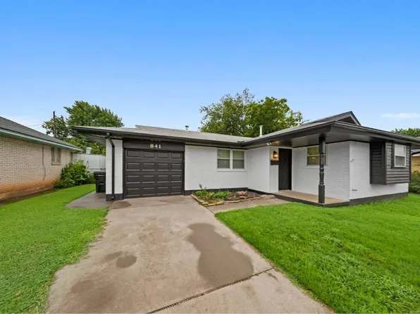 841 NW 8th St, Moore, OK 73160