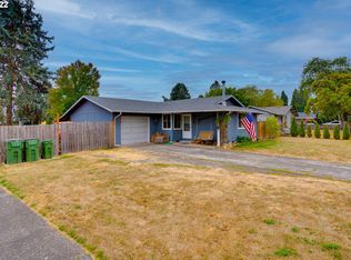 812 E Crestview Dr, Newberg, OR 97132