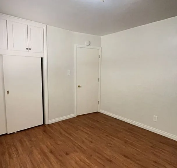 400 Ferrini Rd — Photo 10