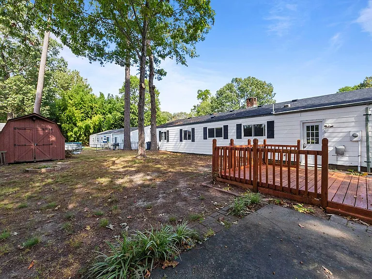 605 Presidential Blvd — Photo 15