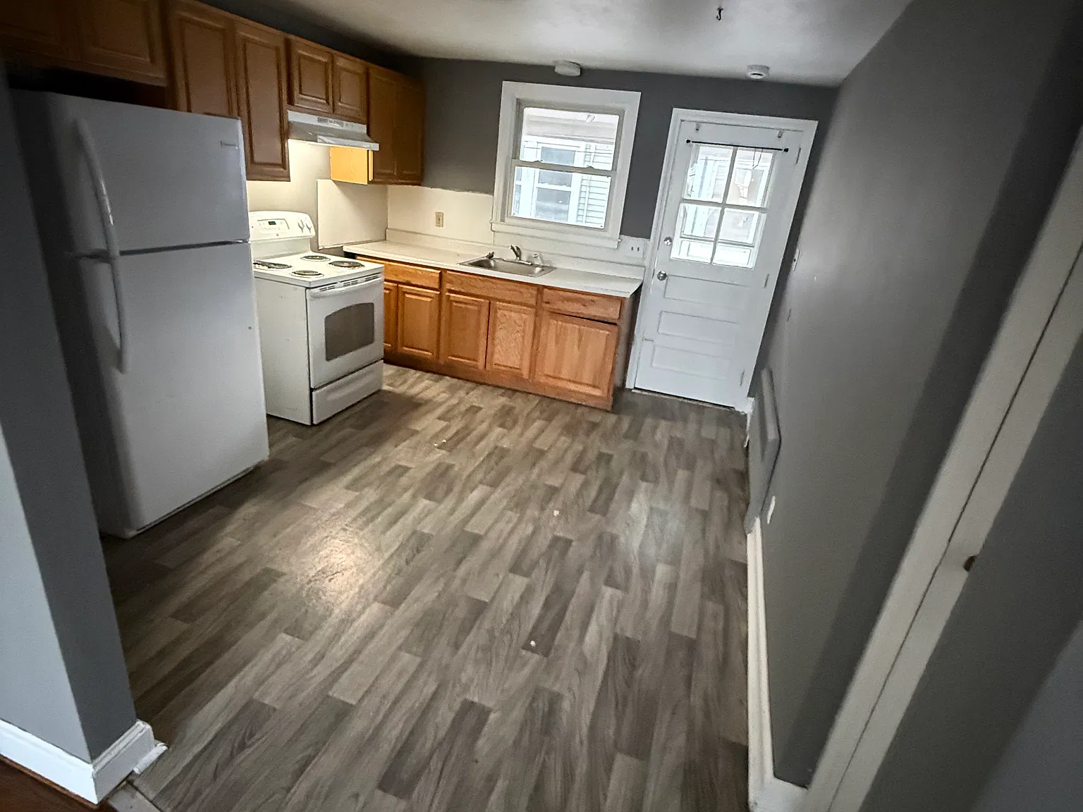 2 bed, 850 sqft, $1,650 — Photo 2