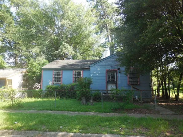 361 E 69th St, Shreveport, LA 71106