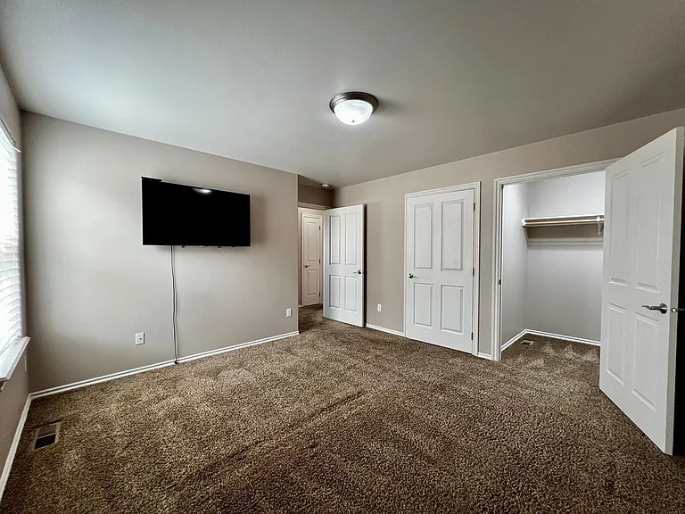 1006 S 91st Ave #2 — Photo 10