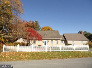 352 Tusseyville Rd, Centre Hall, PA 16828