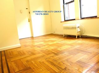 28-47 34th St #19, Astoria, NY 11103