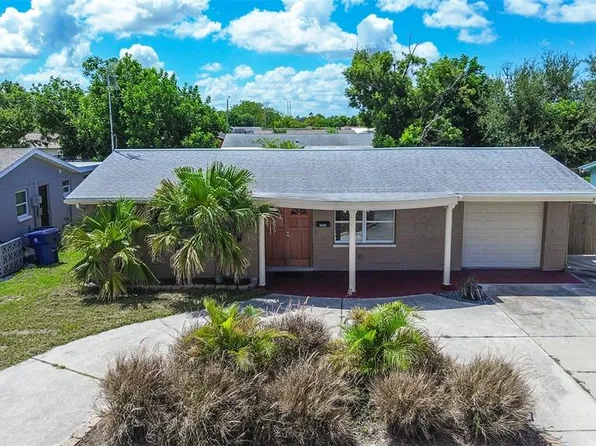 3048 Holiday Lake Dr, Holiday, FL 34691