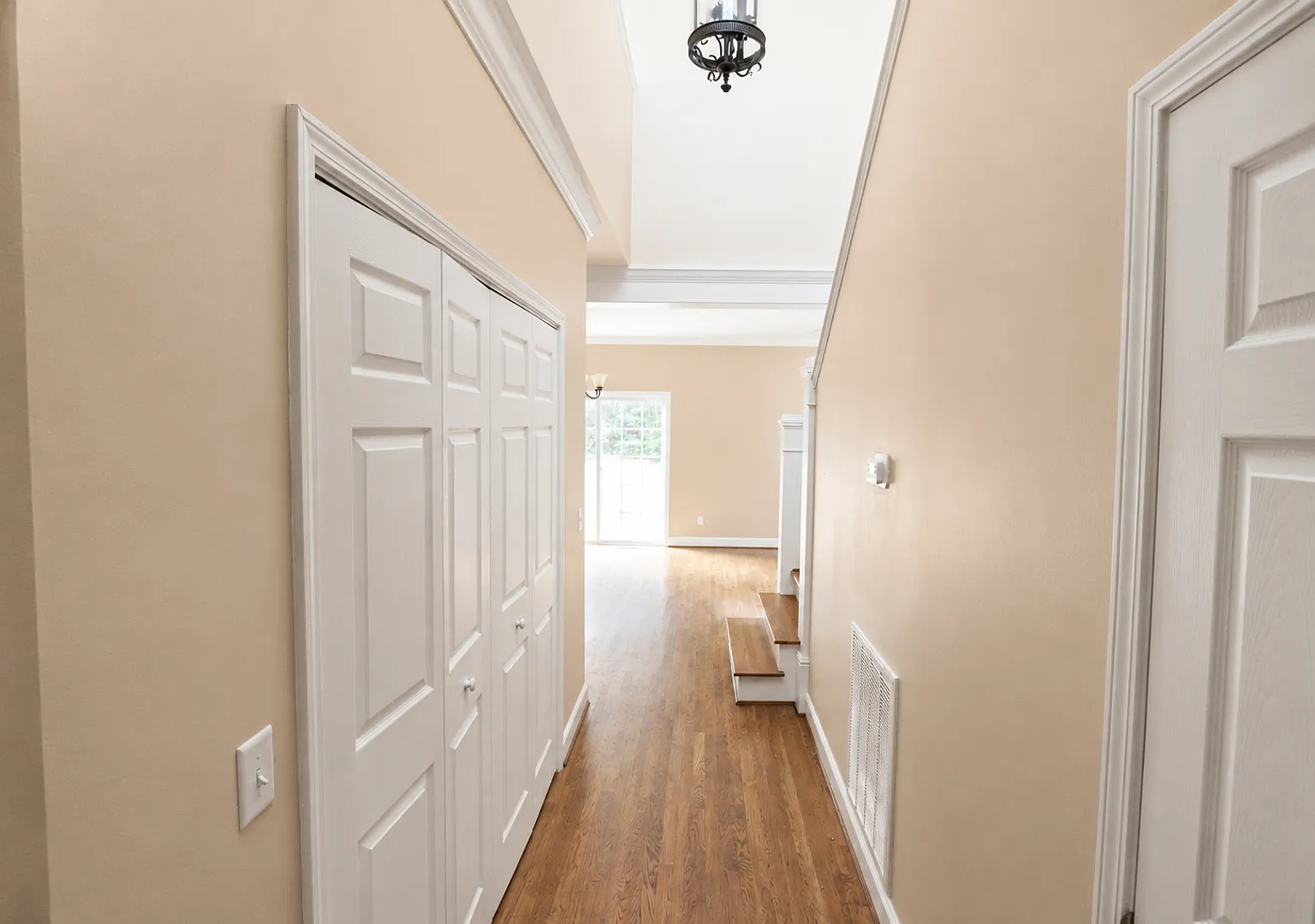 2-Bedroom Townhome with Private Patio in the Heart of Cookeville — Photo 3