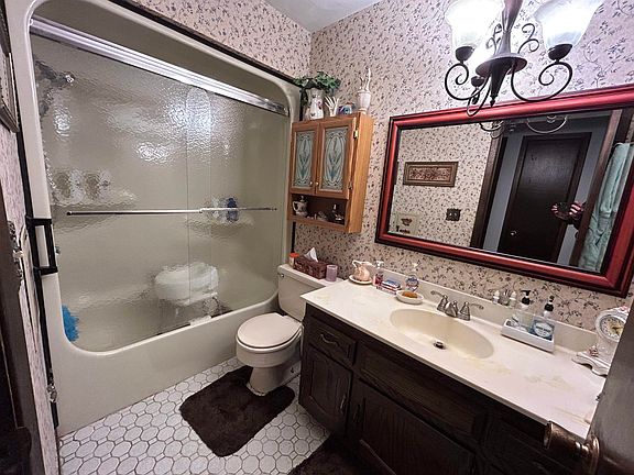 5th image of 7153 Farmhome Ln