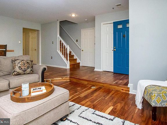 4th image of 11807 Rockaway Ln #14