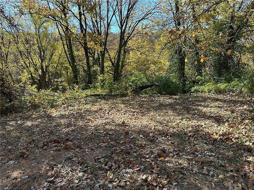 2nd image of 0 Park Ave