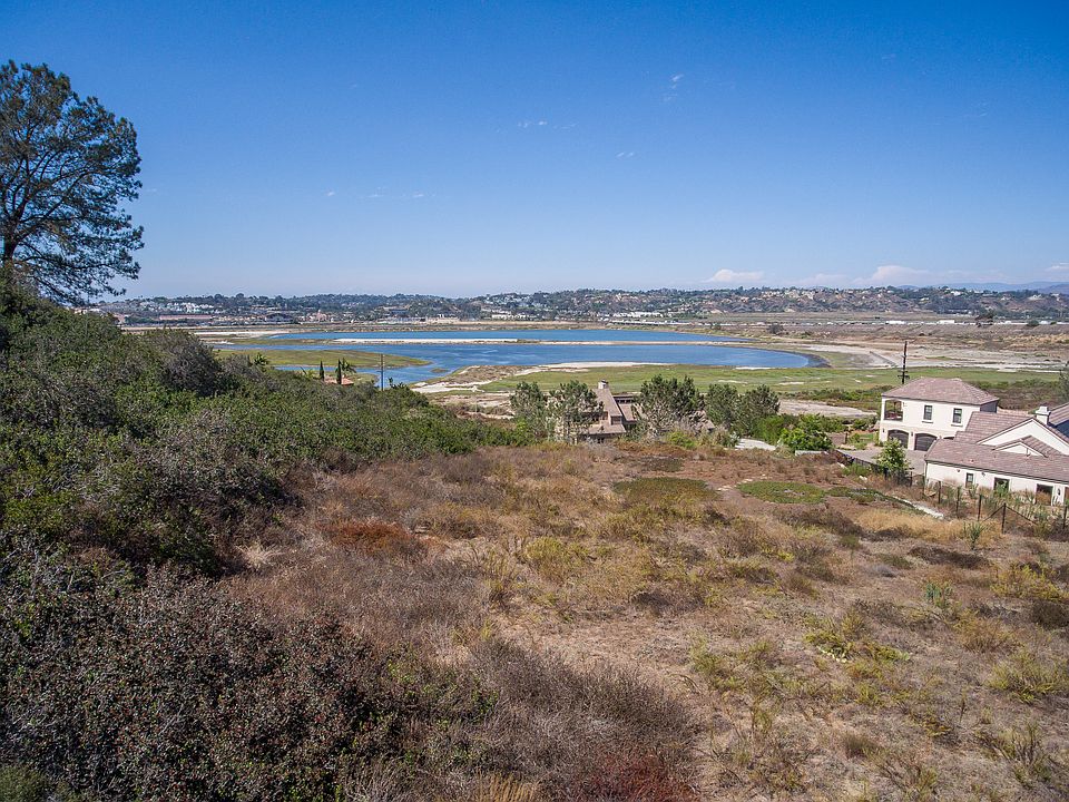 2nd image of Racetrack View Dr
