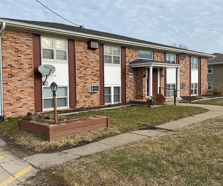 1st image of 4809 NW 62nd Ave APT 5