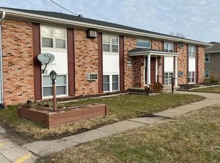 4809 NW 62nd Ave APT 5, Johnston, IA 50131