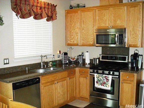 4th image of 3237 McVie Dr