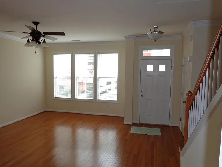 509 Village Loop Dr — Photo 14