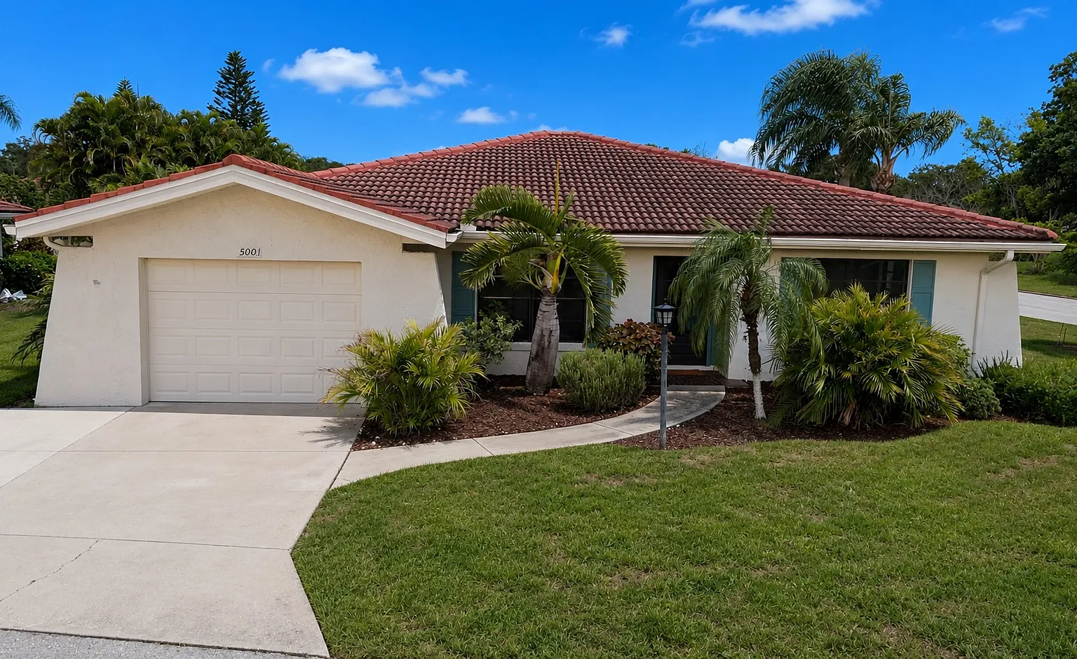 3 bed, 1813 sqft, $2,500 — Photo 1