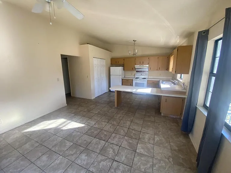 491 N Sams Point — Photo 11