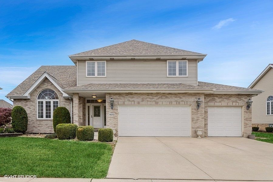 1st image of 16812 Manor Dr