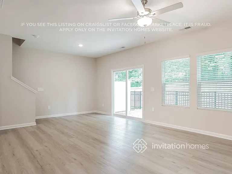 1181 Greenville Way — Photo 4