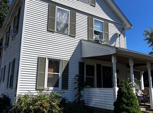 207 Kenyon Ave, South Kingstown, RI 02879