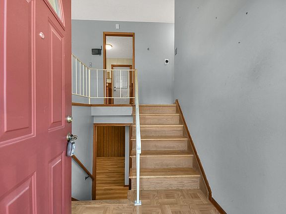 4th image of 971 Cherrydale Ave