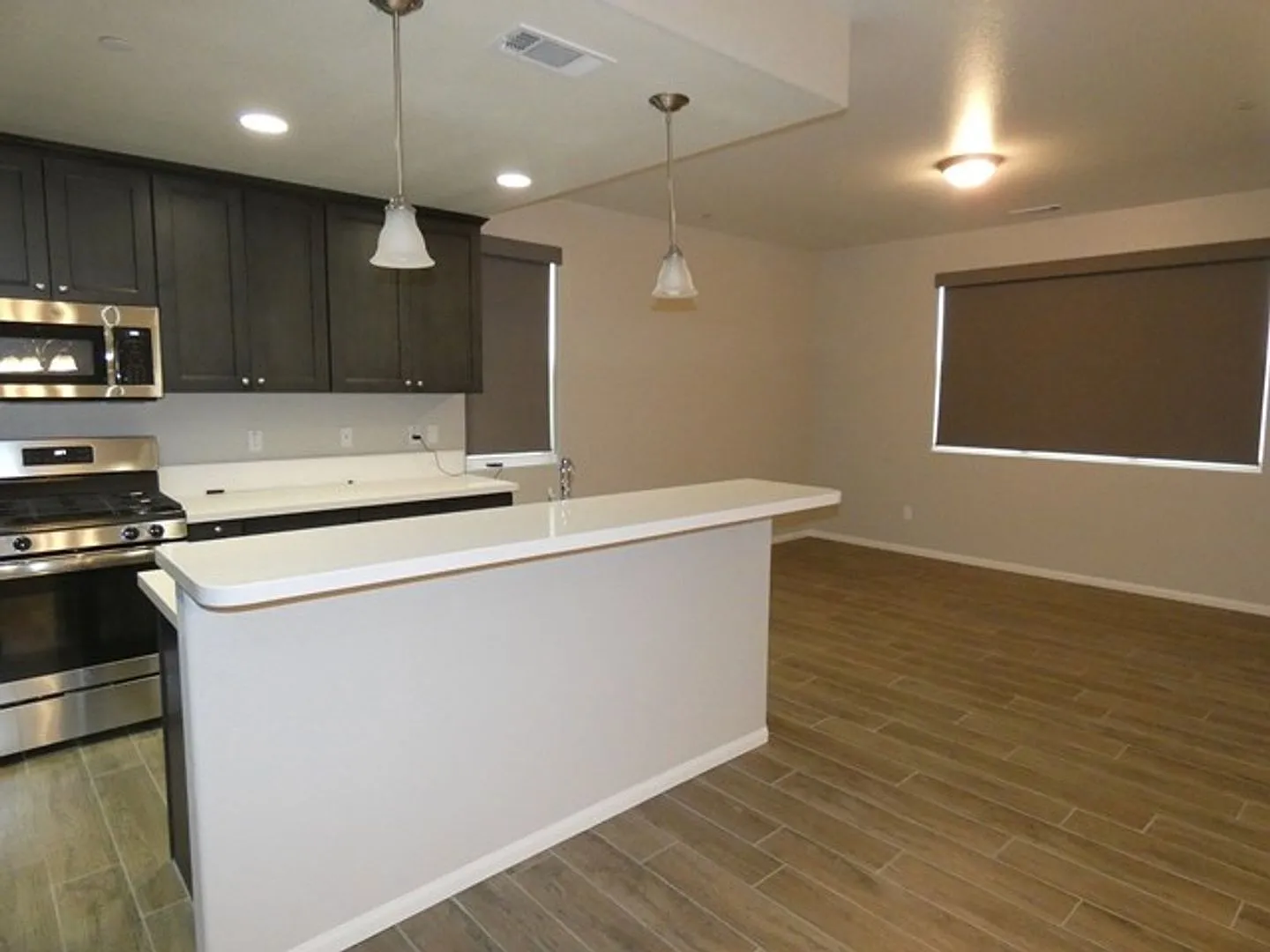 Beautiful Newer 3 Bedroom Home! Great Location! — Photo 4