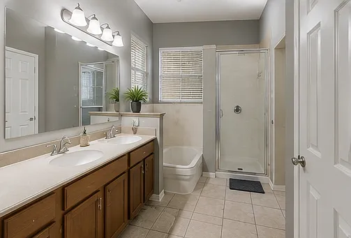 413 Creekside Dr — Photo 12