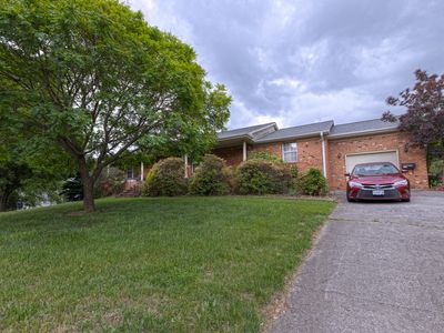 1615 Deyerle Rd SW, Roanoke, VA, 24018