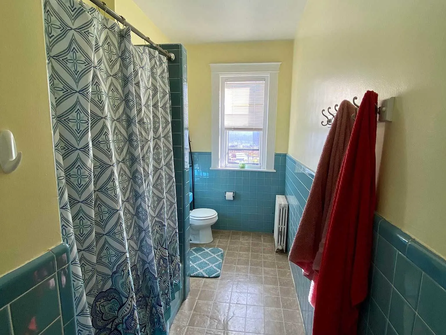 5 bed, $8,000 — Photo 2