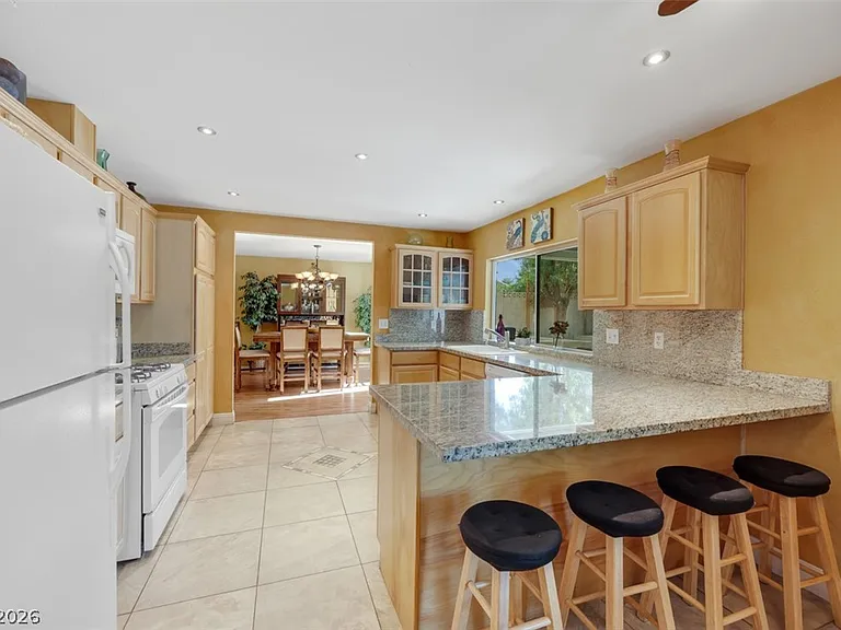 3225 Mountain Spring Rd — Photo 11