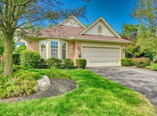 26 Magnolia Ln, Webster, NY 14580