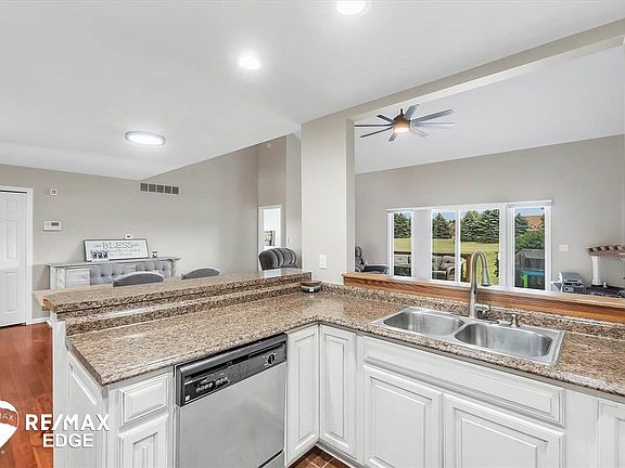 5th image of 2759 Palmer Dr