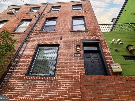 3rd image of 1305 Rodman St