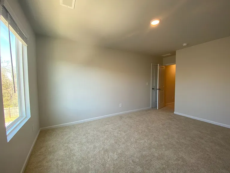 2227 Statesville Ave — Photo 18