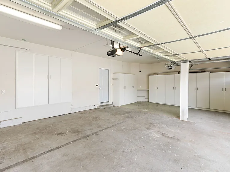 1068 Pacific Hill St — Photo 57