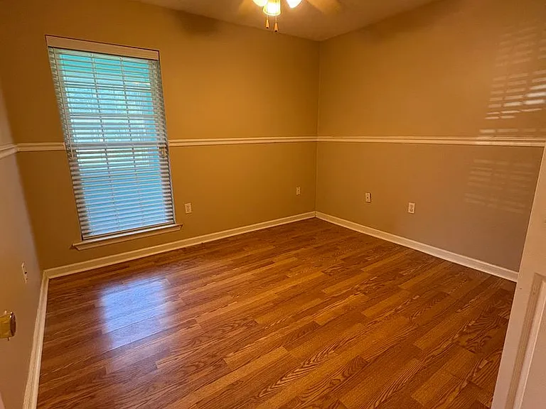 133 John Glenn Dr — Photo 8