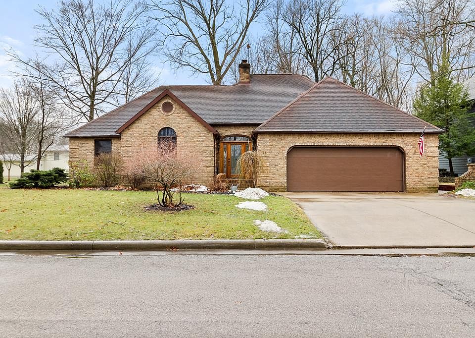 1st image of 24 Cross Country Ln