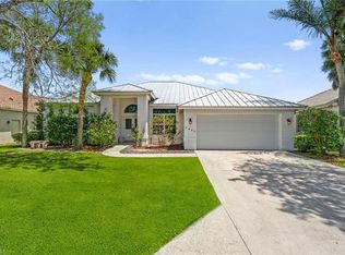 2640 White Cedar LN, NAPLES, FL 34109