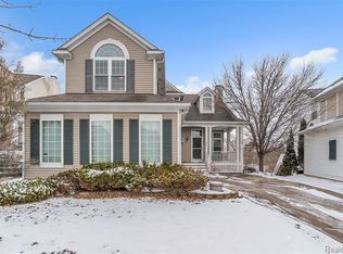 1126 Hudson Dr, Howell, MI
