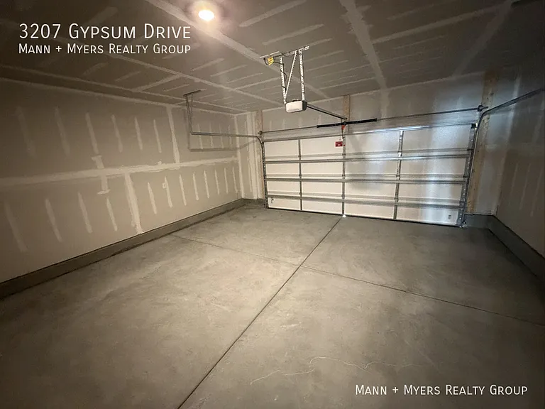 3207 Gypsum Dr — Photo 4