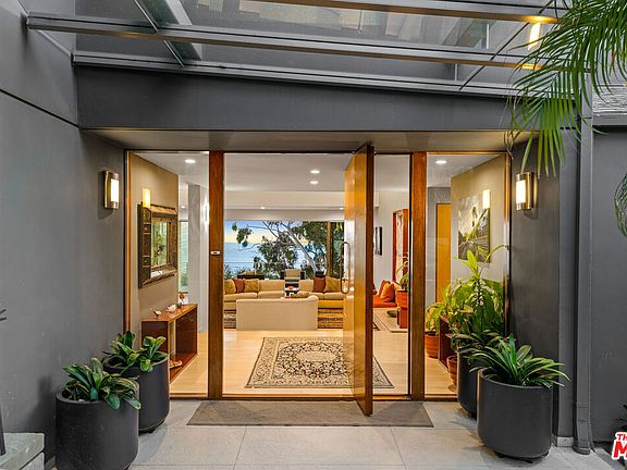 2nd image of 23838 Harbor Vista Dr