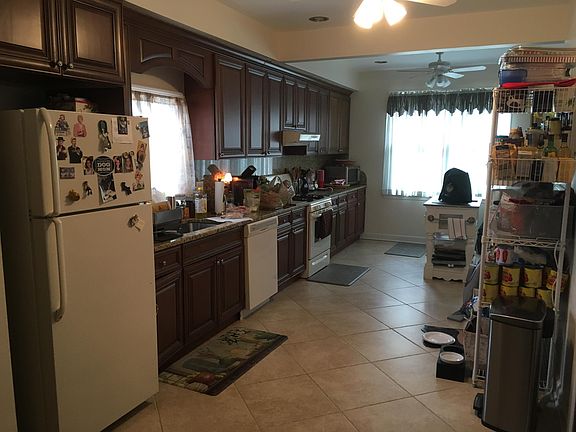 3rd image of 1 Pomona Ave