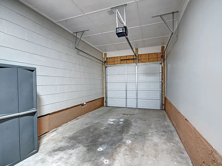 105 Sunset Dr — Photo 30
