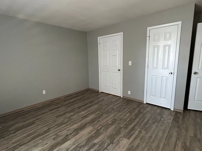 1516 N Brook Ct — Photo 9
