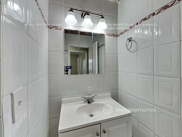 1261 NW 202nd St — Photo 17