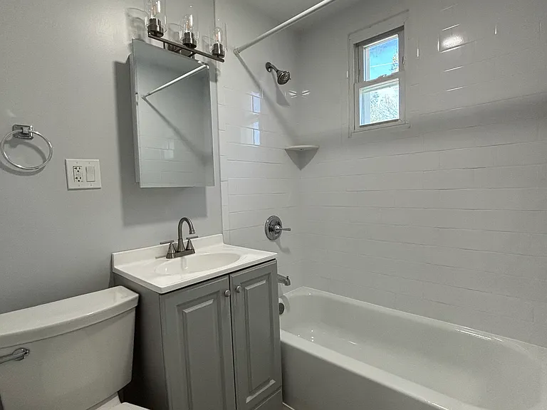 240 E Forest Ave #2 — Photo 9