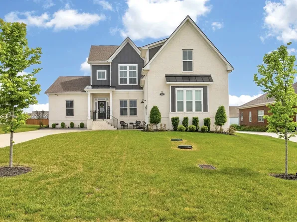 918 Proprietors Pl, Murfreesboro, TN 37128