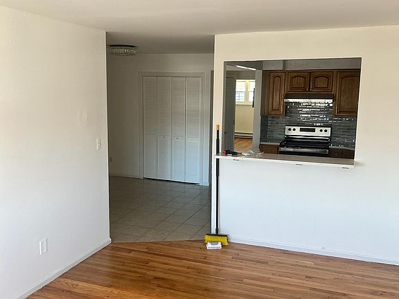2nd image of 447 Bolton Ave